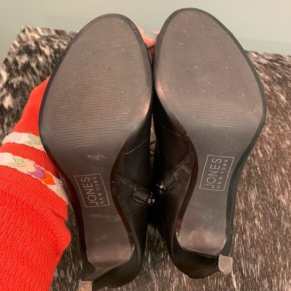 Jones New York Peep Toe Booties - Picture 9 of 10